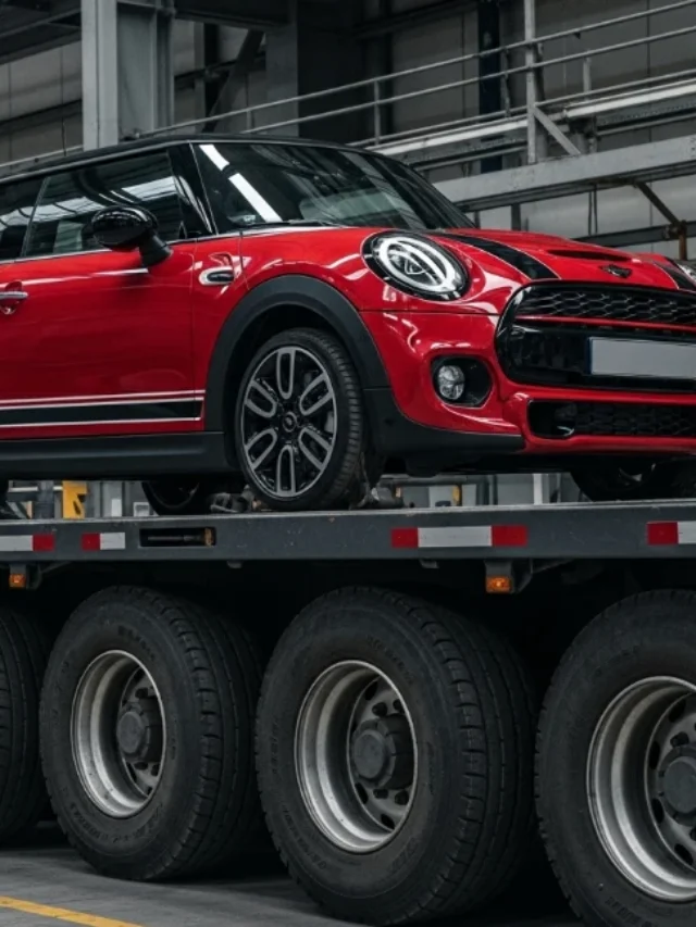 2025 Mini Cooper S: Iconic Hatch Gets a Tech Boost